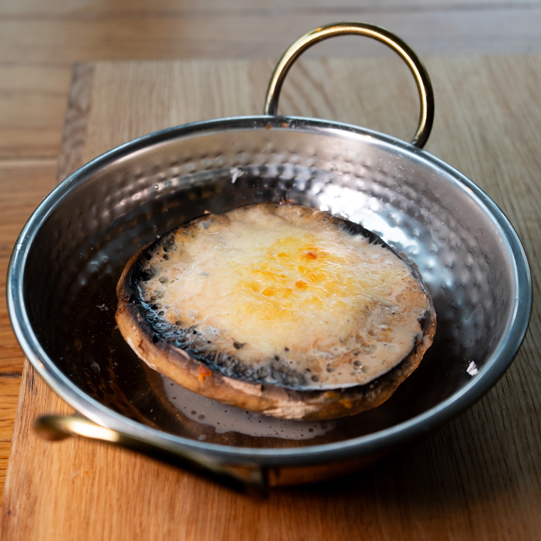 Baked mushrooms with cheese